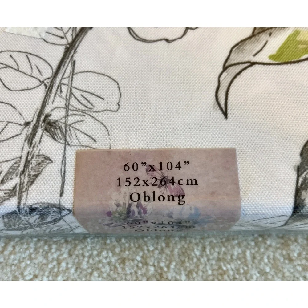 Benson Mills Blooming Floral 60x104  Oblong  Tablecloth Treated Polyester